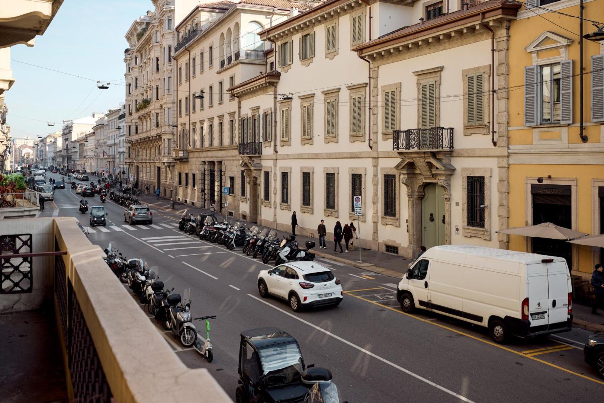 Corso Venezia View With Private Balcony - Corso Venezia Suite Milan Exterior photo