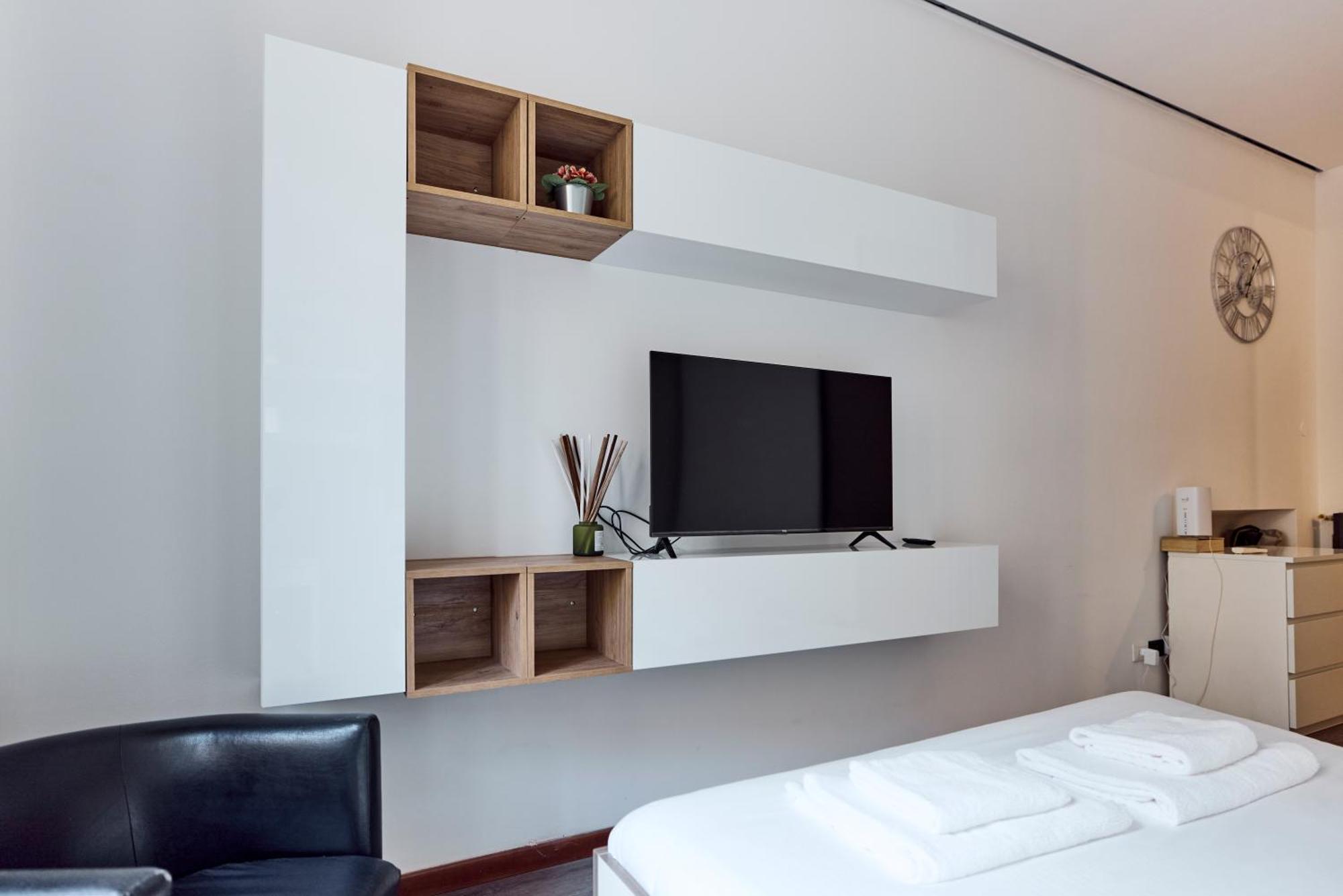 Corso Venezia View With Private Balcony - Corso Venezia Suite Milan Exterior photo